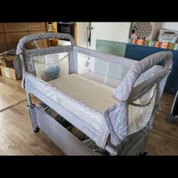 Bassinet 