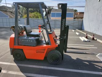 Forklift