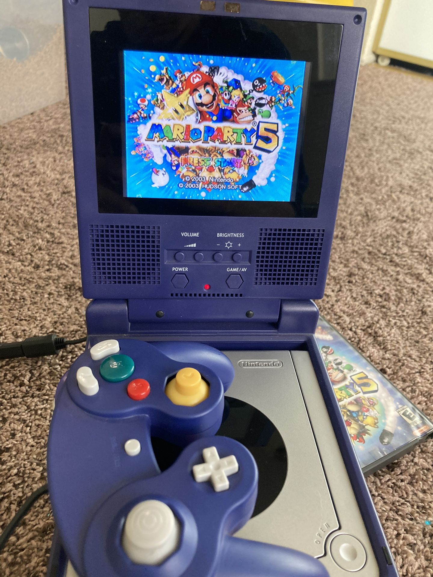 Gamecube With Portable Screen