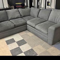 Living Spaces Dark Grey Couch -2piece Sectional 