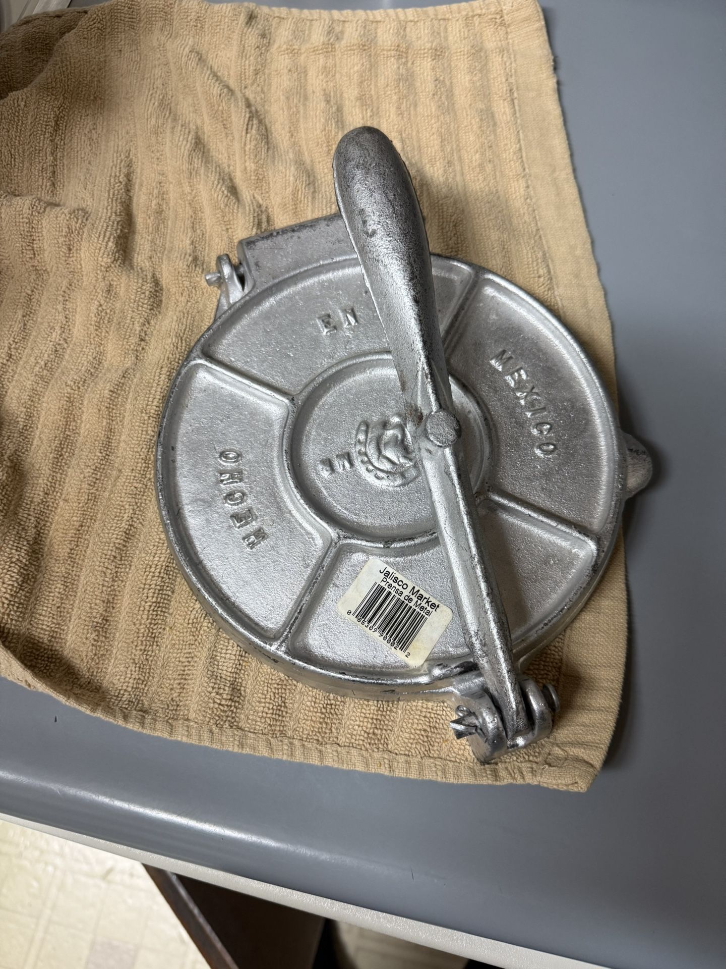 Brand New 9” Hecho Mexico Metal Cast Aluminum Pro Restaurant Quality Tortilla Maker/press Round