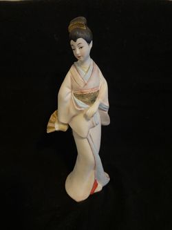 Chinese Figurine 