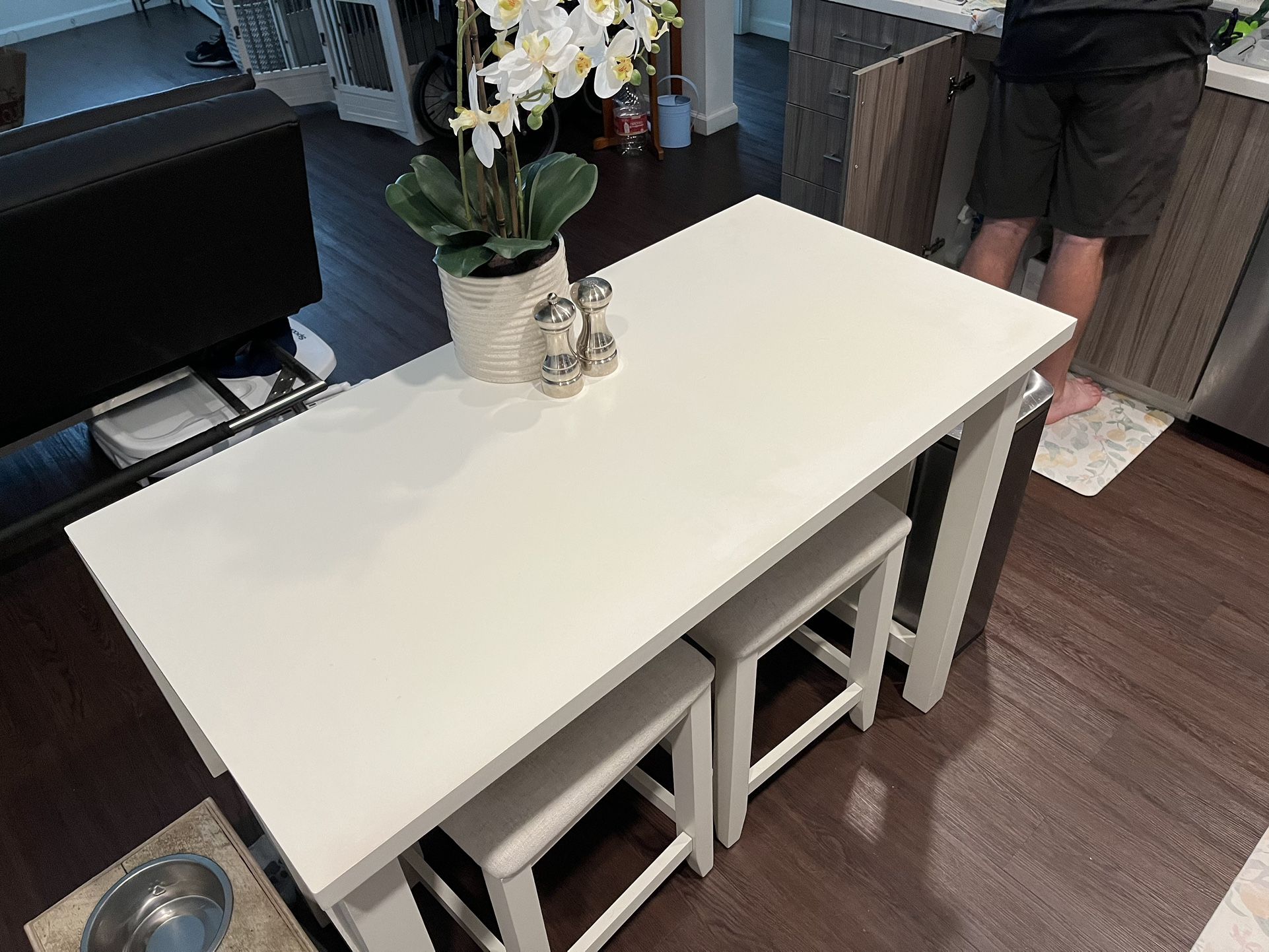 Counter Height Kitchen Table/Breakfast Nook for Sale in Pleasanton, CA