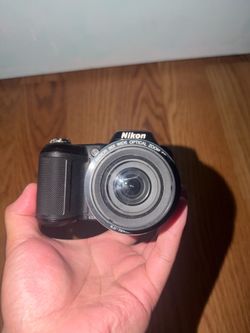 Nikon L330