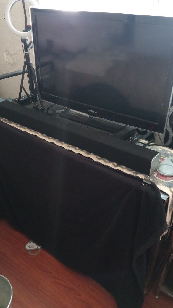 Vizio Soundbar And Subwoofer (NO Control)