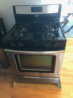 Whirlpool gas stovetop. 