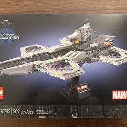 LEGO Super Heroes: The Avengers Helicarrier (76295)