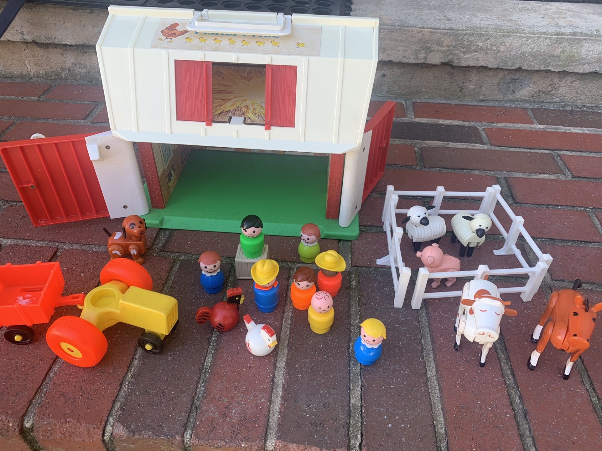 Vintage Fisher Price Little People Barn