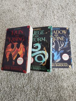 Shadow and bone series - fantasy books