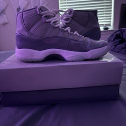 Cool Grey 11s