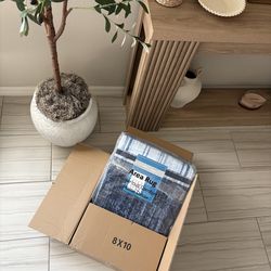 8x10 brand new area rug. Unopened !