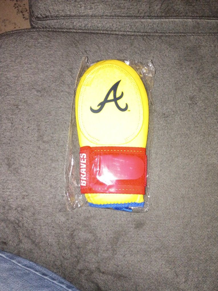 Atlanta Braves Youth Sliding Mitt