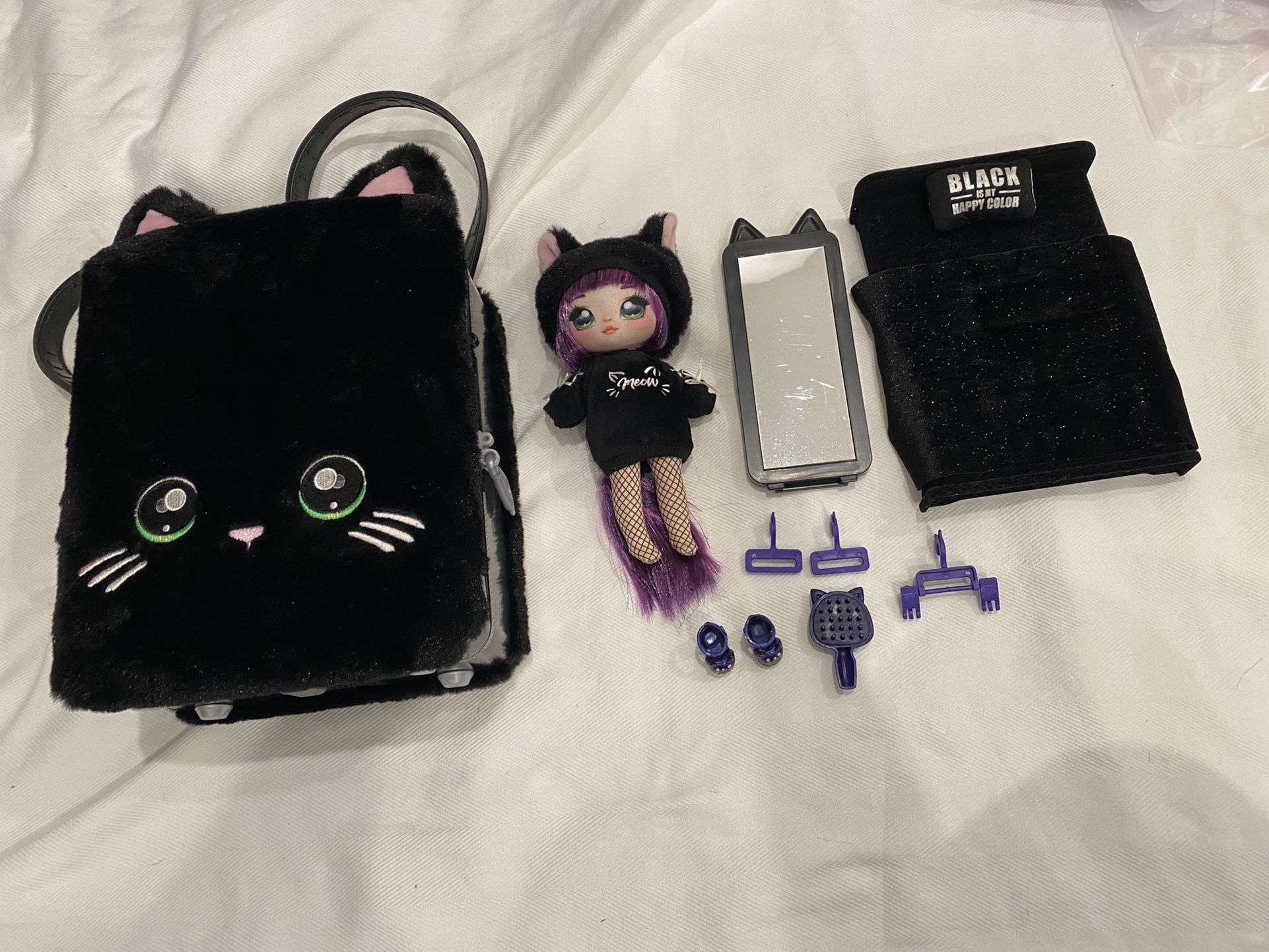 MGA Na! Na! Na! Surprise Backpack Bedroom Tuesday Meow Doll Playset
