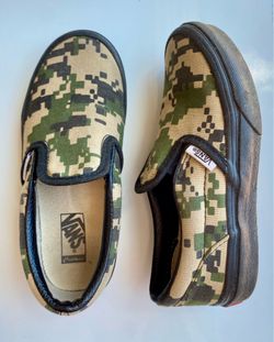 Vans slip-on shoes kids 13.5