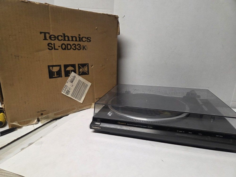 Technics SL-QD33 Quartz Direct Drive Automatic Turntable FOR PARTS