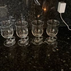 4 Glass Coffee Cups For Fancy Coffee Or Hot Chocolate 