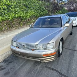 1997 Lexus LS 400
