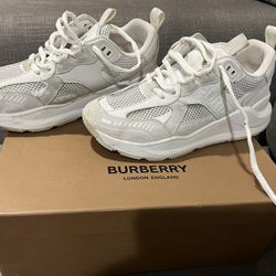 Burberry Sneaker, Used, EUR Size 40 Or US 9,5 Size 