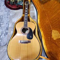 Epiphone FT-135 (1970s) – Vintage Acoustic Guitar + Hard Case

