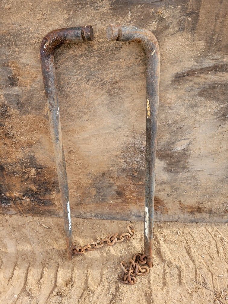 Trailer Hitch With Swing Bars