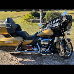 Harley Davidson motorcycle 