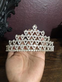 Crown/tiara