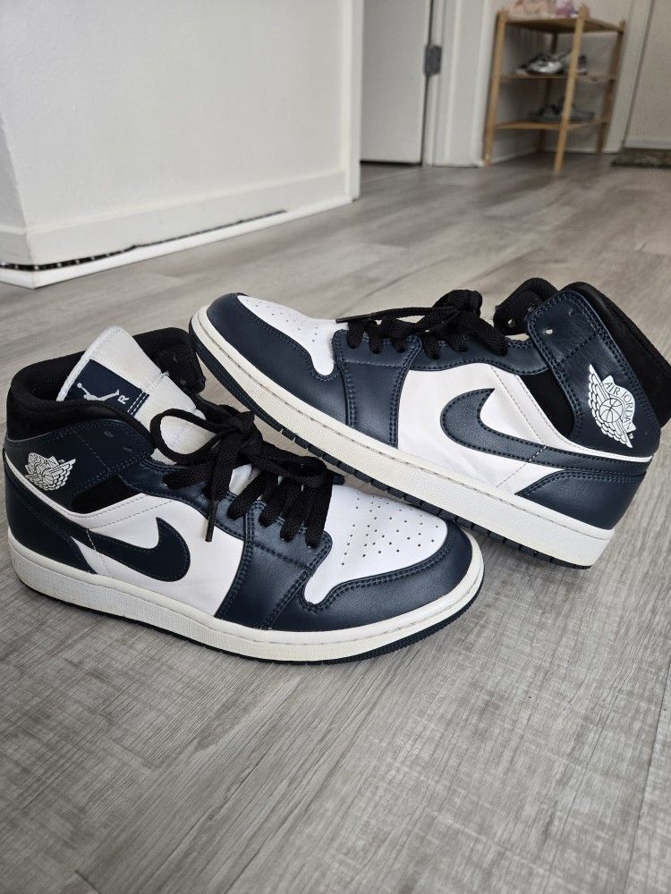 Jordan 1 Mid Amory Navy Size 9 MEN'S 