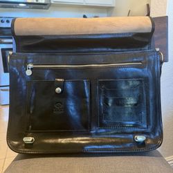 Time Resistance leather briefcase 