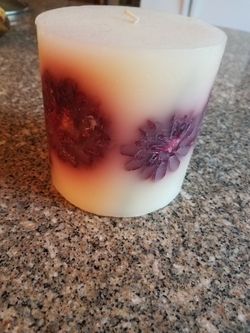 Fragrance candle $10 each last price