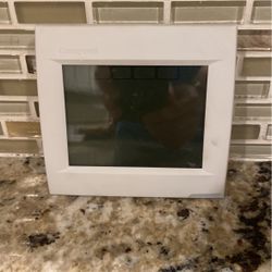 Honeywell Thermostat 