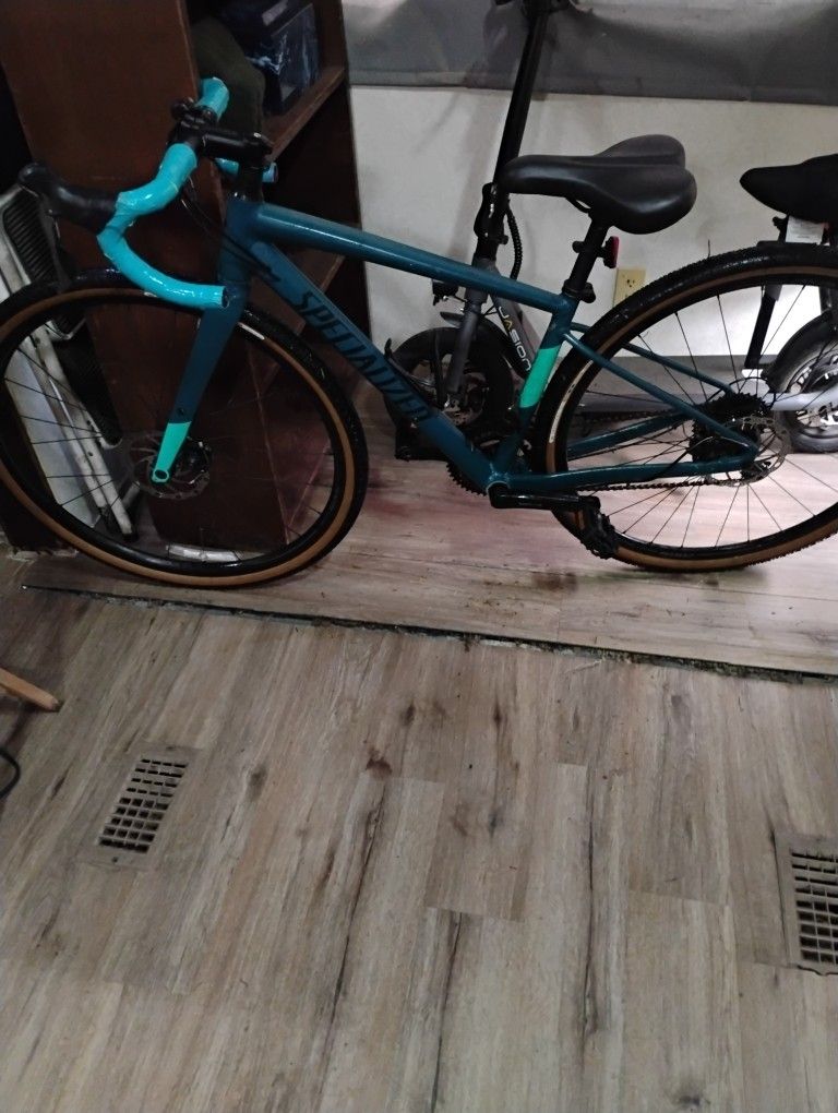 Specialized Diverge Bike