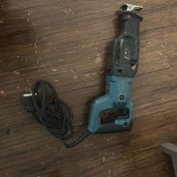 15 Amp AVT Reciprocating Saw