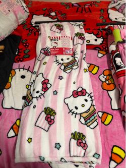 Hello Kitty burger blanket