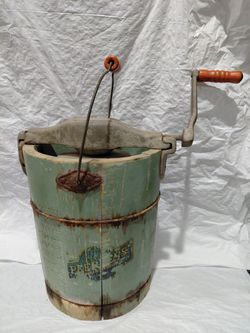 Vintage ice cream maker