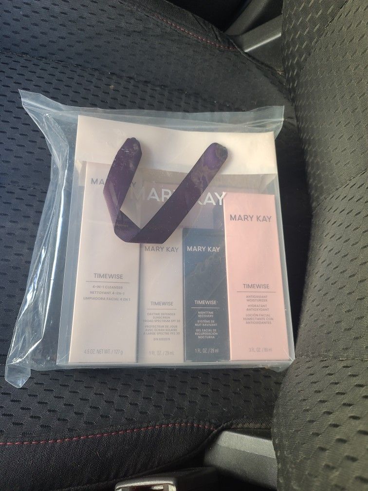 40% Off Mary Kay Ultimate time wise Miracle set