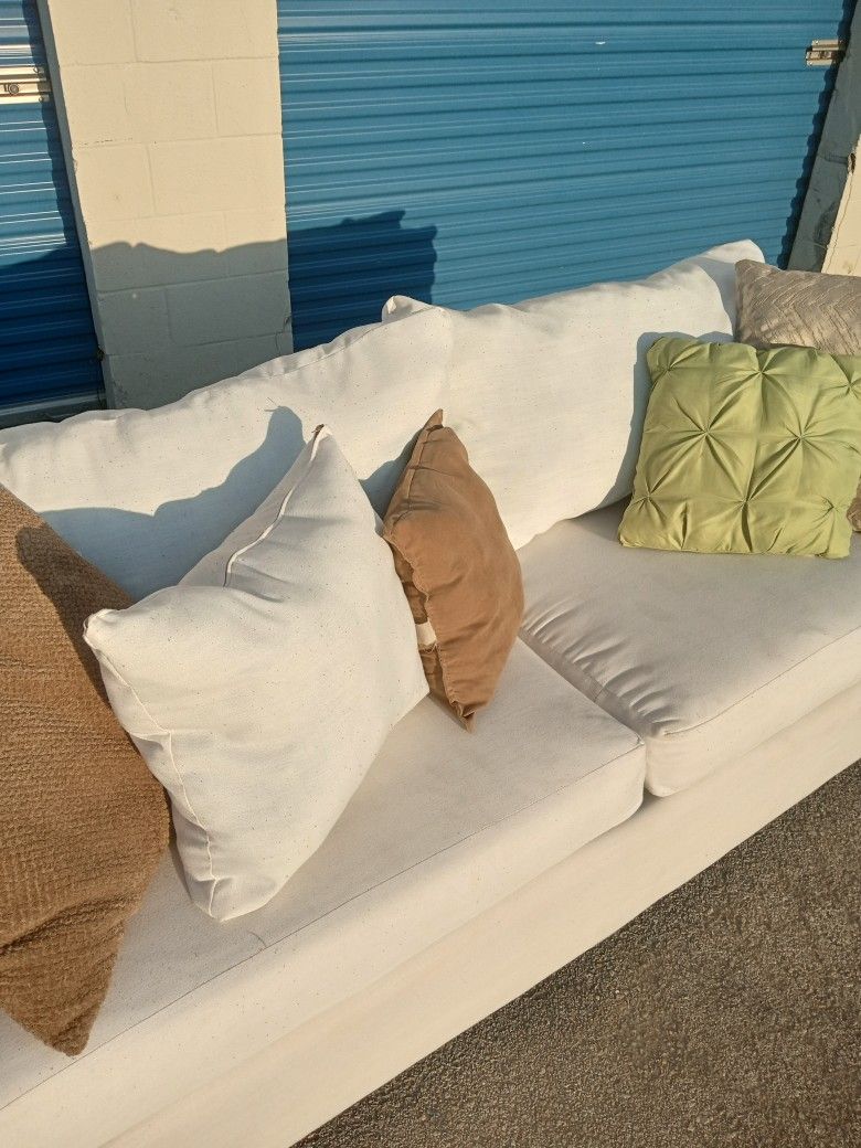 Sofa Couch Pickup Only for Sale in Houston, TX OfferUp