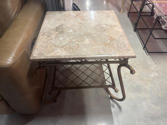 Nightstand./  tables