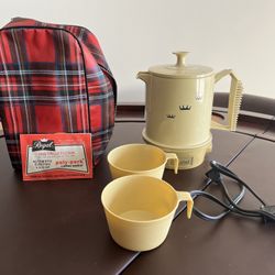 1970’s Regal Poly Perk 2-4 Cup Travel Coffee Pot