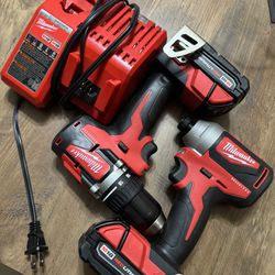 Milwaukee Impact And Drill Set With 2.0 Batterys(not Fuel)