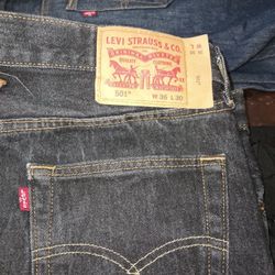 Levis 