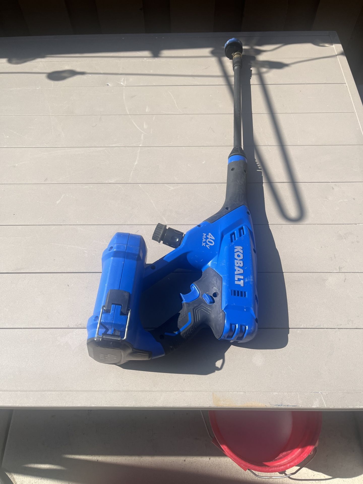 kobalt 40 volt 600 Psi cordless Pressure Washer