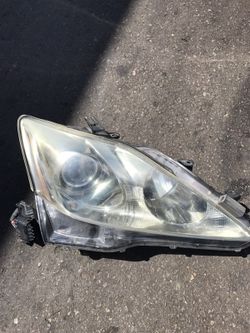 2008 IS250 Headlights LEFT side ONLY