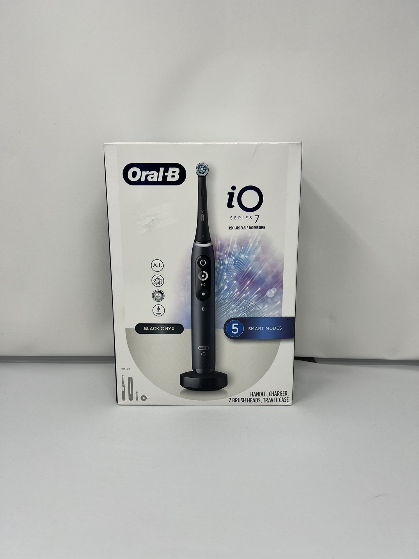 Oral-B iO7 Electric Toothbrush with 2 Brush Heads - Black Onyx
