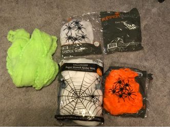 Variety of stretchy spider webbing