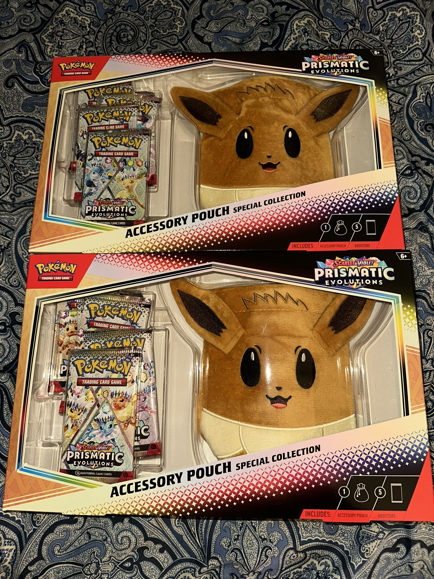 Pokemon Prismatic Eevee Pouch Collection
