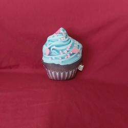 7 1/2 Inch Fluffy Cupcake Pillow