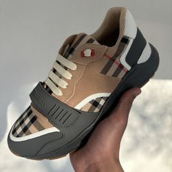 Burberry Shoes 