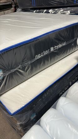 Nectar Premier Copper Memory Foam Queen size mattress 14” inches $229 only  Close out deals
