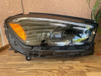2024-2026 Mercedes Benz GLE AMG Headlight Right Passenger Side OEM
