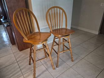 Kitchen/Barstools Wood
